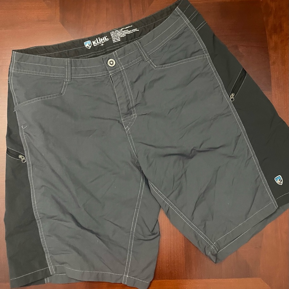 Kuhl Gray Cargo Shorts Versatile and Comfortable